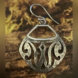 Silpada SINGLE EARRING ONLY 
Parisian Bistro Earring